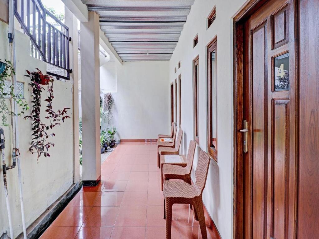 Adinda Homestay Lembang Exterior foto