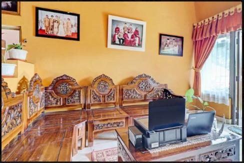 Adinda Homestay Lembang Exterior foto